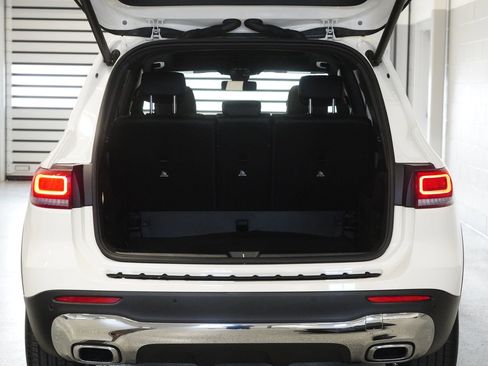 Used 2023 Mercedes-Benz GLB 250 4MATIC image 28