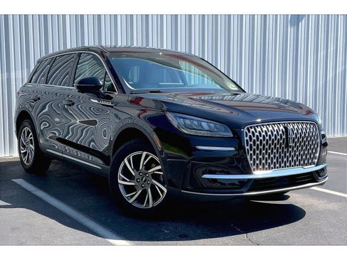 Used 2023 Lincoln Corsair AWD w/ Equipment Group 101A image 32