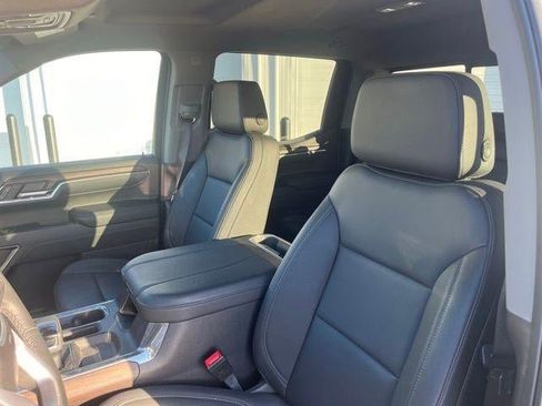 Used 2024 GMC Sierra 1500 SLT w/ SLT Premium Plus Package AWD/4WD image 10