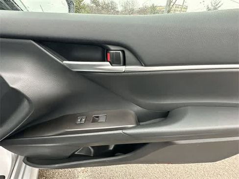Used 2024 Toyota Camry LE image 22