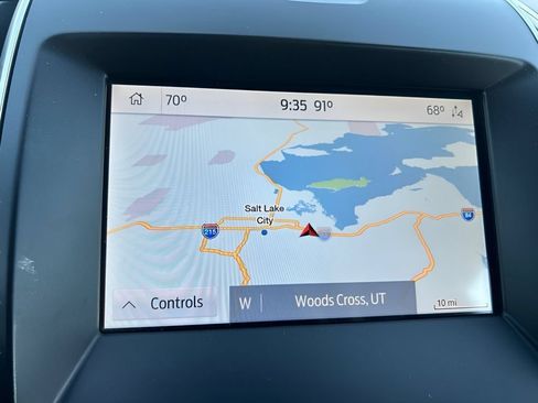 Used 2020 Ford Edge Titanium AWD/4WD image 26