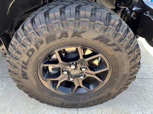 Used 2024 Jeep Wrangler Unlimited AWD/4WD image 8