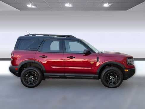 Used 2025 Ford Bronco Sport Badlands AWD/4WD image 8