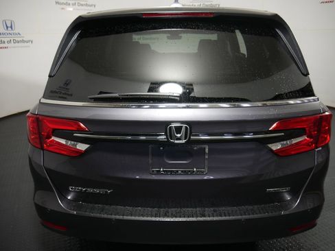 New 2026 Honda Odyssey Touring image 6