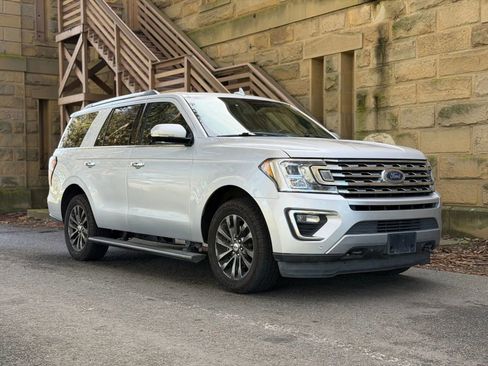 Used 2019 Ford Expedition Limited image 7