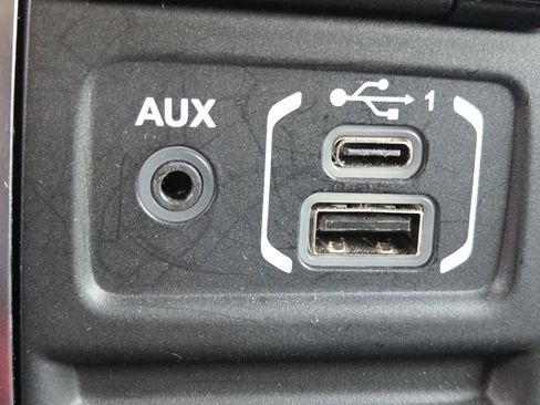 Used 2021 Jeep Wrangler Unlimited Rubicon image 15