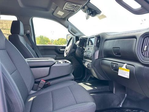 Used 2026 GMC Sierra 2500 Pro w/ Convenience Package AWD/4WD image 7