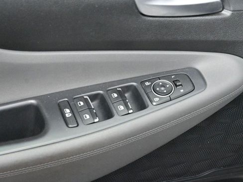 Used 2021 Hyundai Santa Fe SEL FWD image 11