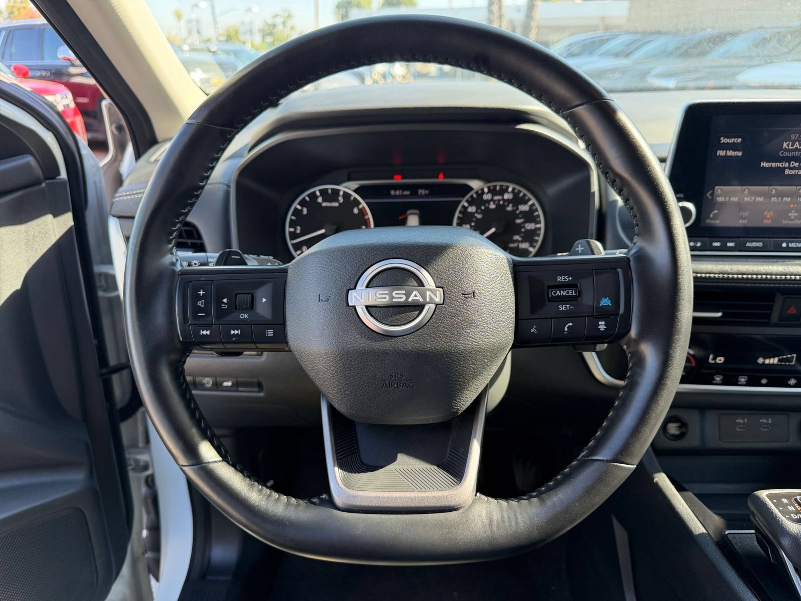Used 2025 Nissan Rogue SV AWD/4WD image 29