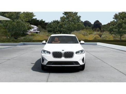 New 2025 BMW X4 xDrive30i w/ Convenience Package image 3