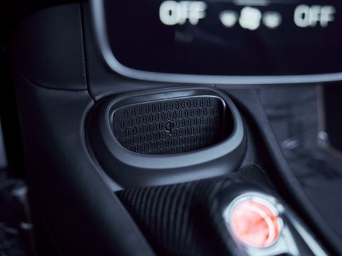 Used 2025 McLaren Artura image 69