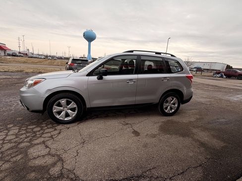 Used 2015 Subaru Forester 2.5i w/ Alloy Wheel Package image 6