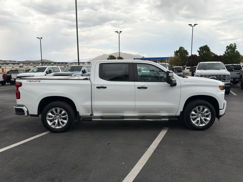Used 2021 Chevrolet Silverado 1500 Custom w/ Custom Max Trailering Package AWD/4WD image 7
