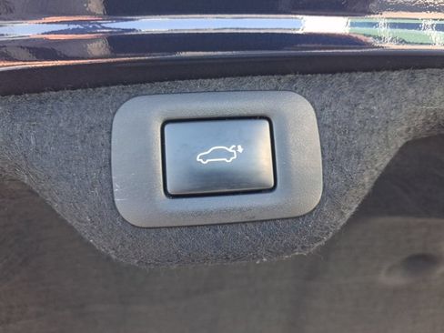 Used 2019 Lexus ES 350 Ultra Luxury w/ Accessory Package 2 FWD image 13
