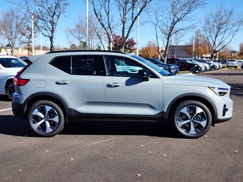 New 2026 Volvo XC40 B5 Plus w/ Protection Package Premier image 2