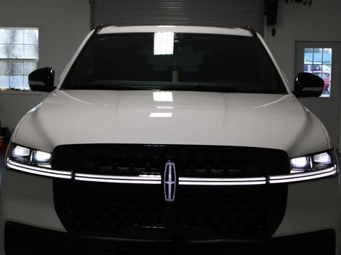 New 2026 Lincoln Navigator Reserve w/ Jet Appearance Package AWD/4WD image 20