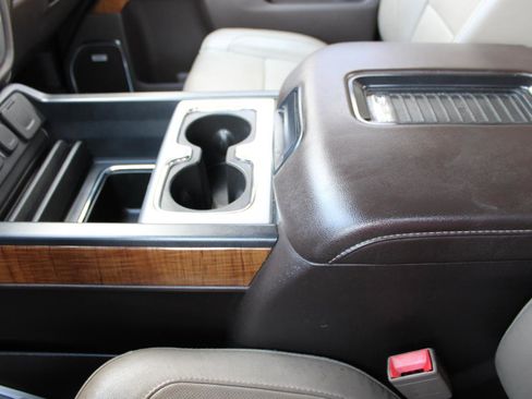 Used 2018 GMC Sierra 1500 SLT w/ SLT Premium Package image 38