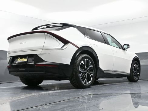 Used 2022 Kia EV6 Wind image 51