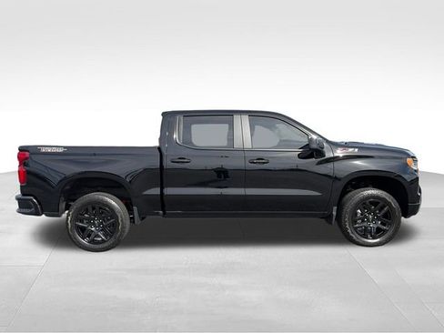 Used 2024 Chevrolet Silverado 1500 LT Trail Boss w/ Convenience Package II AWD/4WD image 9