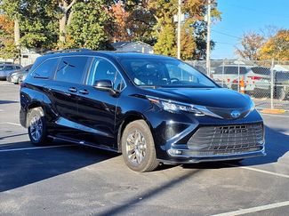 Certified 2024 Toyota Sienna XLE video 2