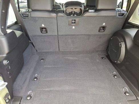 New 2025 Jeep Wrangler Unlimited Rubicon 392 image 27