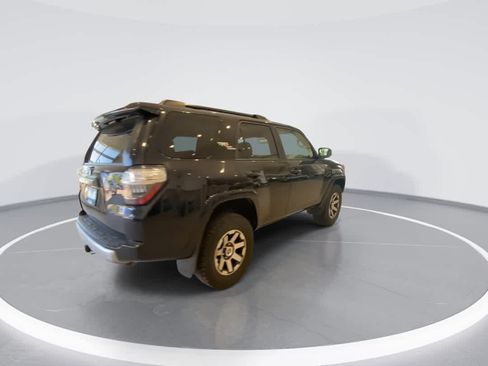 Used 2024 Toyota 4Runner TRD Off-Road AWD/4WD image 8