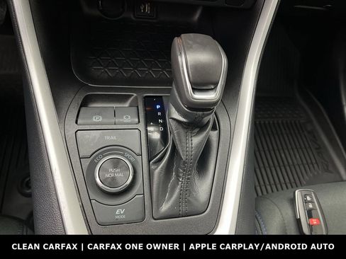 Used 2024 Toyota RAV4 SE w/ Convenience Package image 25