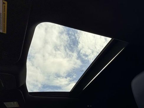 Used 2022 Ford F150 Lariat w/ Equipment Group 502A High image 22