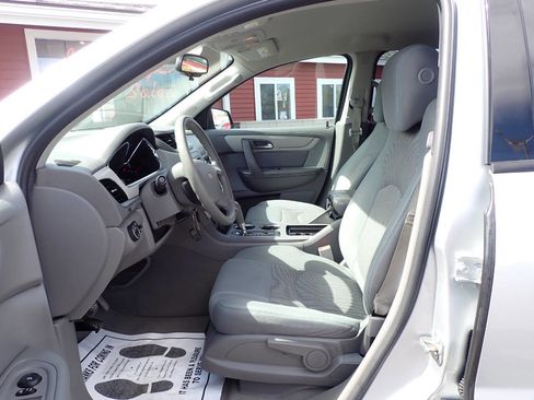 Used 2016 Chevrolet Traverse LS AWD/4WD image 8