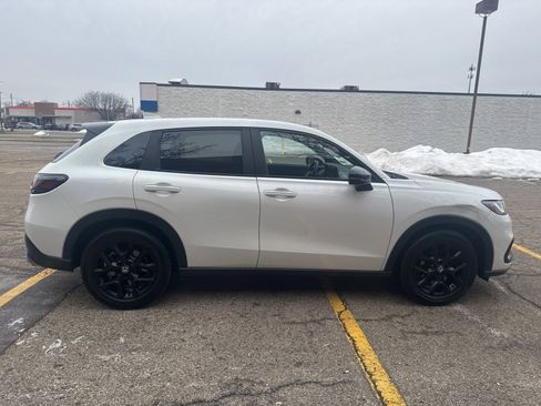 Certified 2023 Honda HR-V Sport image 8
