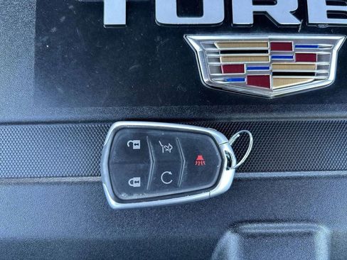 Used 2022 Cadillac XT4 Premium Luxury w/ LPO, Radiant Package AWD/4WD image 26