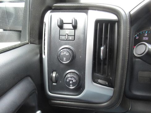 Used 2017 GMC Sierra 2500 SLE w/ HD SLE Preferred Plus Package AWD/4WD image 22
