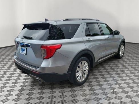 Certified 2022 Ford Explorer Limited w/ Equipment Group 301A RWD image 6