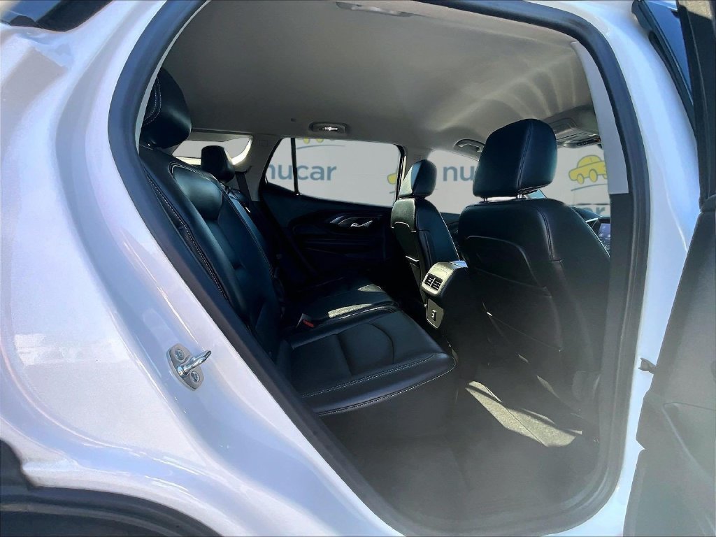 Used 2024 GMC Terrain SLT AWD/4WD image 15