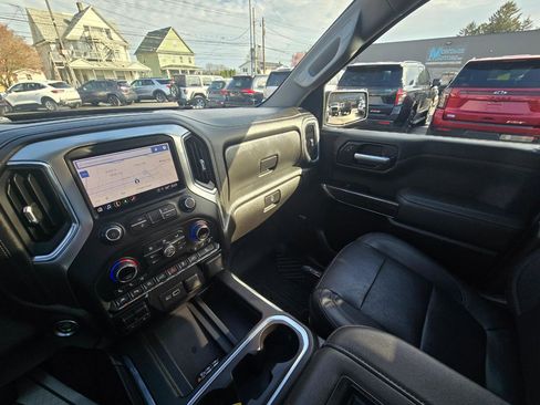 Used 2021 Chevrolet Silverado 1500 LTZ w/ LTZ Premium Package image 12