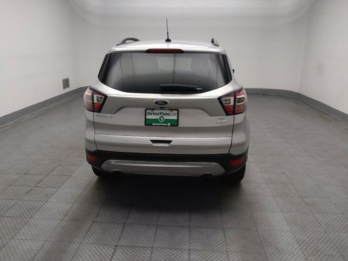 Used 2017 Ford Escape SE w/ Equipment Group 201A FWD image 7