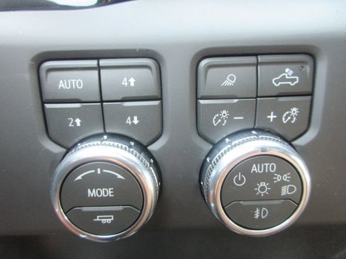 New 2026 GMC Sierra 3500 Denali Ultimate AWD/4WD image 18