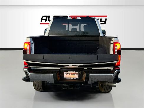 Used 2023 Ford F250 Lariat w/ Lariat Ultimate Package image 28