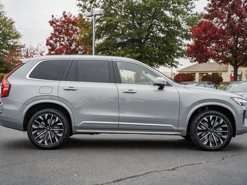 New 2026 Volvo XC90 B6 Ultra image 3