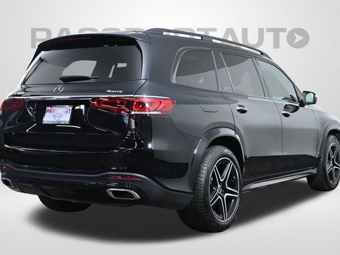 Used 2022 Mercedes-Benz GLS 450 4MATIC image 9