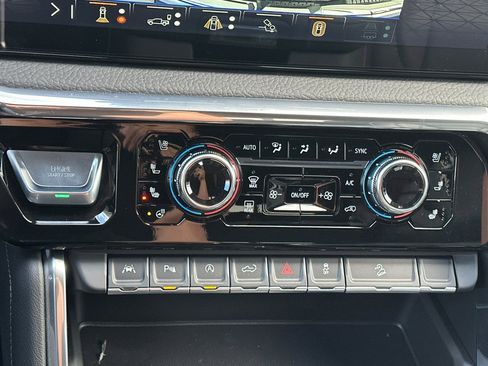 New 2026 GMC Sierra 1500 Denali w/ Technology Package image 18