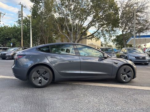 Used 2023 Tesla Model 3 Standard Range image 5