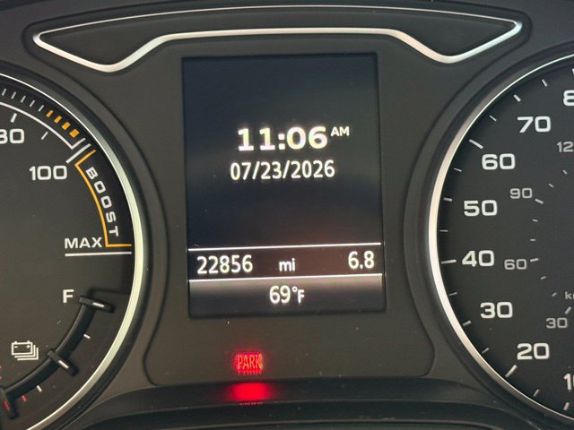 Used 2018 Audi A3 e-tron Premium FWD image 13