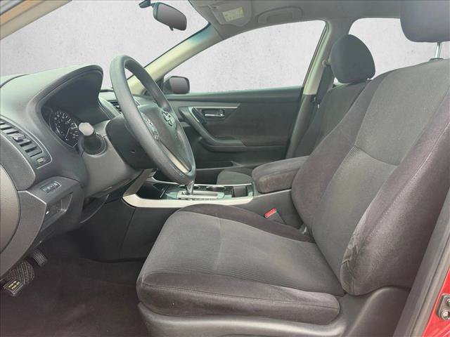 Used 2013 Nissan Altima 2.5 S FWD image 15