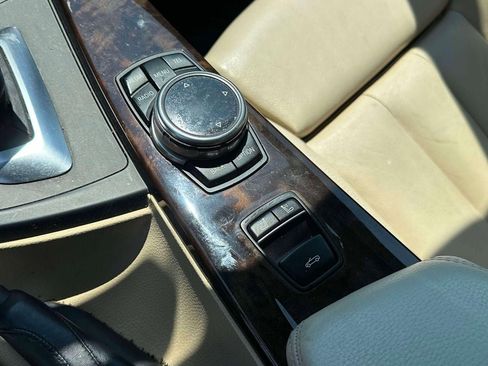Used 2014 BMW 435i Convertible RWD image 29