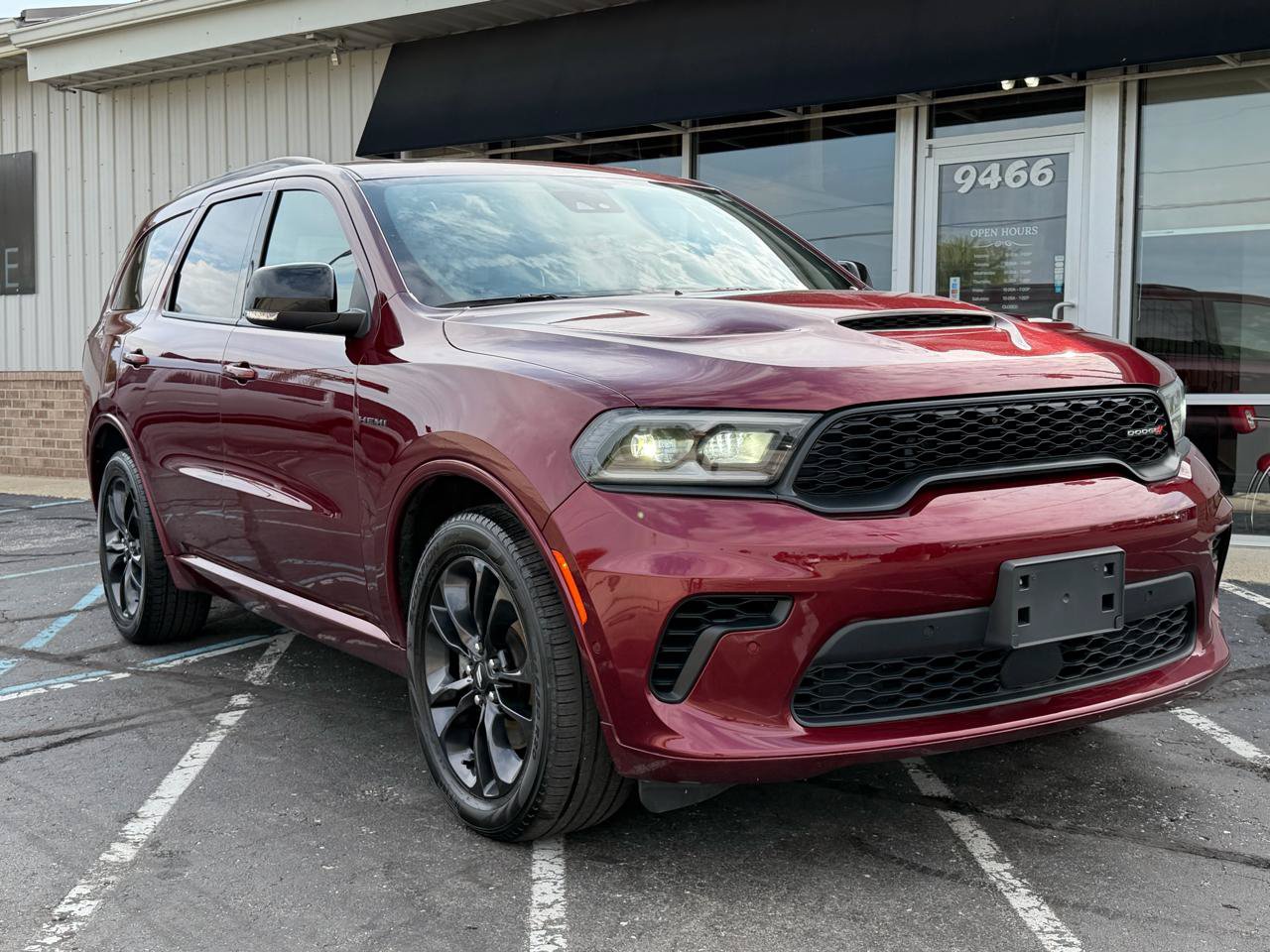 Used 2025 Dodge Durango R/T w/ Blacktop Package AWD/4WD image 8