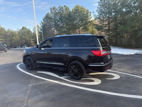 Used 2021 Lincoln Navigator Reserve image 6