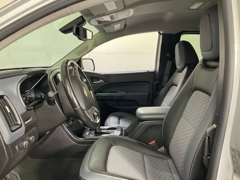 Used 2018 Chevrolet Colorado Z71 AWD/4WD image 27