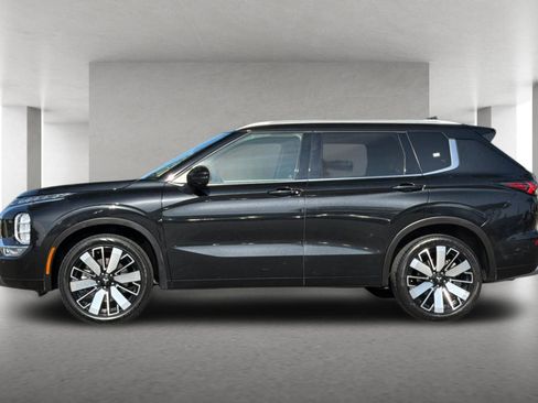 Used 2025 Mitsubishi Outlander SEL FWD image 7