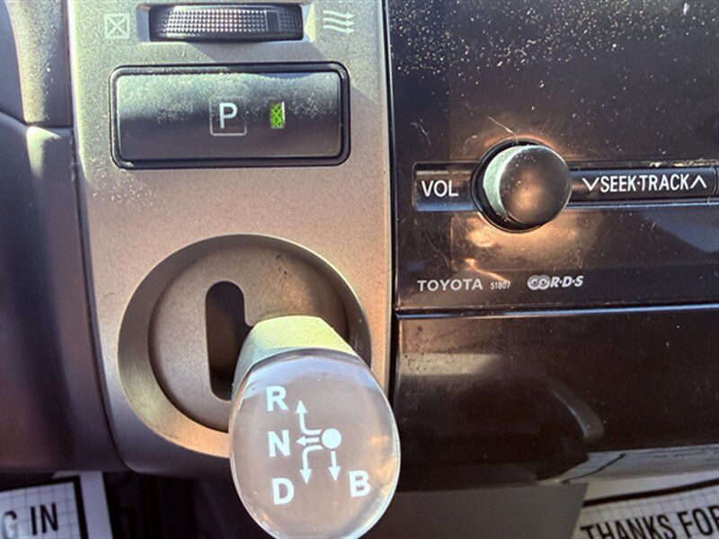 Used 2004 Toyota Prius FWD image 17